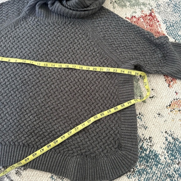 Dress Barn Plus Women’s Gray Cowl Neck Acrylic Knit Sweater Pullover Size 1X - Picture 11 of 11